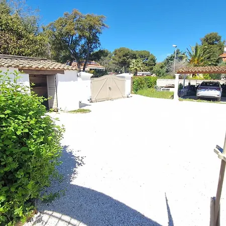 Maison Climatisée Avec Grand Jardin, Proche Et Commerces - Fr-1-610-102 * Bormes-les-Mimosas