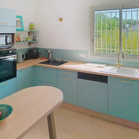 Hébergement de vacances Maison Climatisée Avec Grand Jardin, Proche Et Commerces - Fr-1-610-102 *