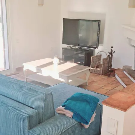 Maison Climatisee Avec Grand Jardin, Proche Et Commerces - Fr-1-610-102 *