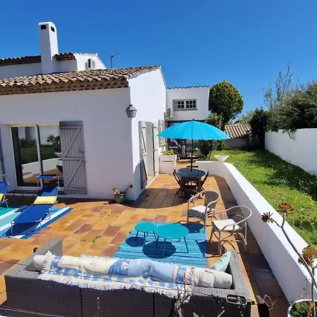 Maison Climatisee Avec Grand Jardin, Proche Et Commerces - Fr-1-610-102