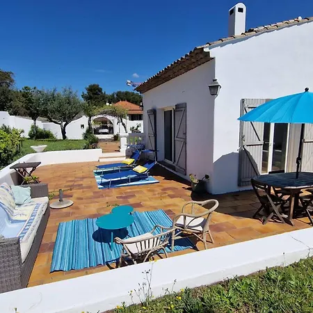 Maison Climatisee Avec Grand Jardin, Proche Et Commerces - Fr-1-610-102 Hébergement de vacances *